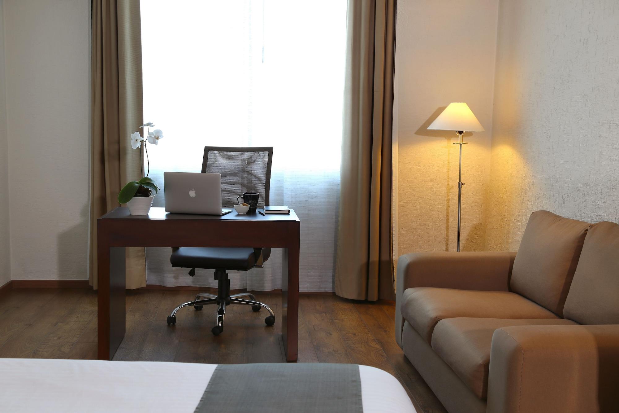 Hotel Meson Ejecutivo Guadalajara Minerva - Av Mexico Exteriér fotografie