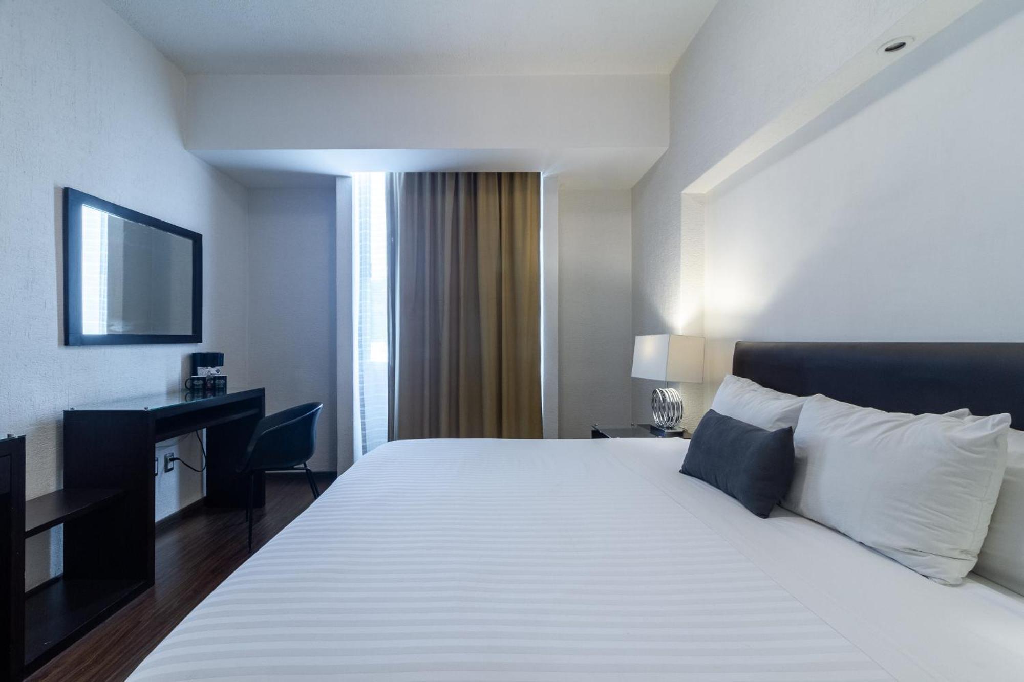 Hotel Meson Ejecutivo Guadalajara Minerva - Av Mexico Exteriér fotografie